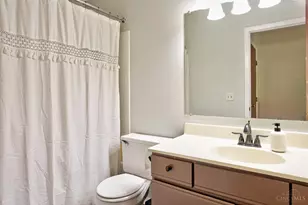 5975 Meadow Creek Dr, Miami Township, OH 45150 - Photo 14