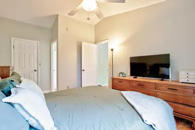 5975 Meadow Creek Drive #12, Miami Township, OH 45150 - Photo 12