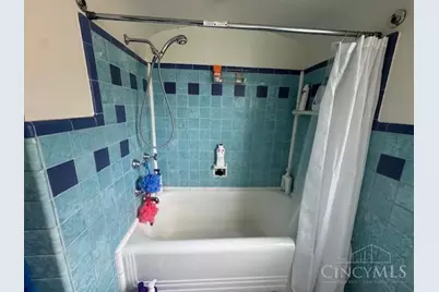 3608 Gamble Avenue, Cheviot, OH 45211 - Photo 8