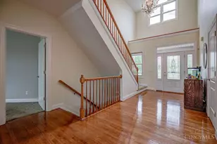 3310 Fox Run Dr, Ross Township, OH 45013 - Photo 2