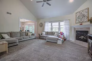 3310 Fox Run Dr, Ross Township, OH 45013 - Photo 4