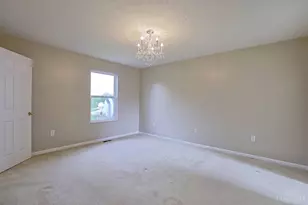 7831 Haverhill Ln, Hamilton Township, OH 45039 - Photo 16
