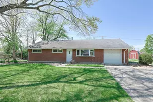 9117 Stephanie St, Centerville, OH 45458 - Photo 2