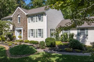 642 Springs Ln, Union Township, OH 45255 - Photo 4