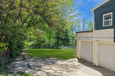 4461 Grove Avenue, Green Township, OH 45211 - Photo 32
