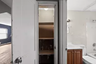 5735 Argus Rd, Cincinnati, OH 45224 - Photo 18