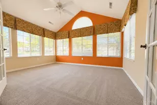 1364 Cotswold Ln, Hamilton, OH 45013 - Photo 6