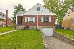 976 Woodbriar Ln, Cincinnati, OH 45238 - Photo 2