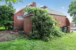1631 Joseph Ct, Cincinnati, OH 45231 - Photo 2