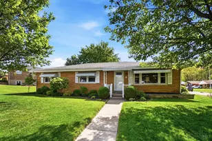 10 Nancy Ln, Hamilton, OH 45013 - Photo 2