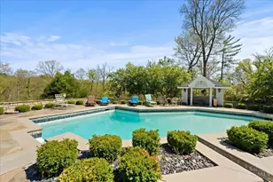 6220 Hawk Ridge Ln, Indian Hill, OH 45243 - Photo 24