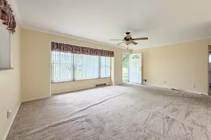 5982 Willow Oak Ln, Green Township, OH 45239 - Photo 2