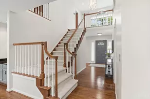 125 Pheasantlake Dr, Loveland, OH 45140 - Photo 2