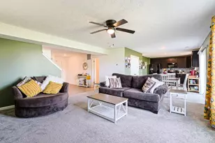 163 Autumn Maple Ln, Brookville, OH 45309 - Photo 8