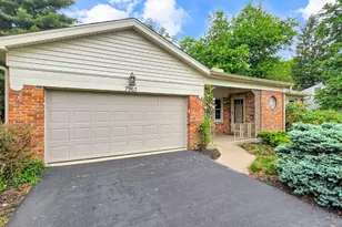 7963 Mitchell Farm Ln, Montgomery, OH 45242 - Photo 4