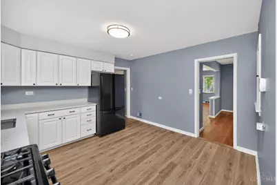 1647 Dell Terrace, Cincinnati, OH 45230 - Photo 8