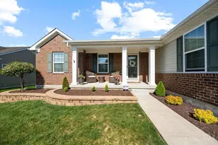 8029 Valley Crossing Dr, Colerain Township, OH 45247 - Photo 2