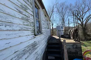 526 E 7th St, Manchester, OH 45144 - Photo 12