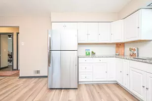 5165 Highview Dr, Cincinnati, OH 45238 - Photo 10