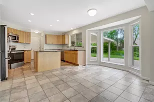 415 Forest Edge Dr, South Lebanon, OH 45065 - Photo 16