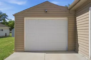 3917 Vannest Ave, Middletown, OH 45042 - Photo 4