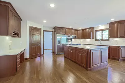 5285 Laurelridge Lane, Green Township, OH 45247 - Photo 16