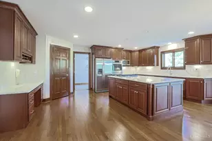 5285 Laurelridge Ln, Green Township, OH 45247 - Photo 16