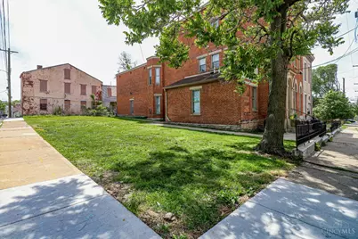 1816 Baymiller Street, Cincinnati, OH 45214 - Photo 2