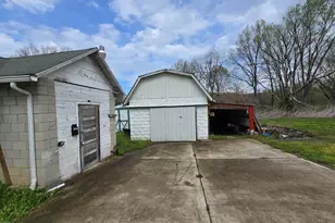 707 E 2nd St, Manchester, OH 45144 - Photo 4