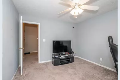 5984 Meadowcreek Drive #9, Miami Township, OH 45150 - Photo 16