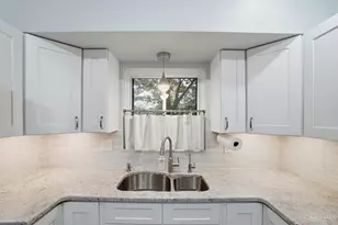 9436 Colegate Way, West Chester, OH 45011 - Photo 14