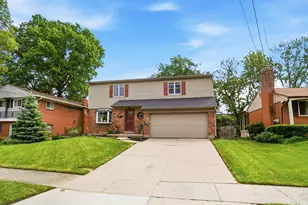 9140 Millcliff Dr, Springfield Township, OH 45231 - Photo 2