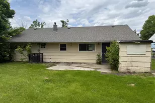 1313 Landis Ln, Springfield Township, OH 45231 - Photo 6