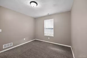 8616 Balboa Dr, Springfield Township, OH 45231 - Photo 14