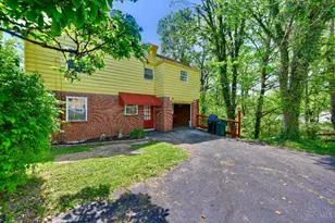 3401 Ferncroft Dr, Cincinnati, OH 45211 - Photo 4