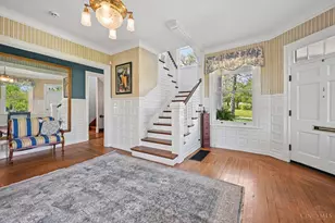 835 Ivy Ave, Glendale, OH 45246 - Photo 4