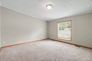 16742 Gum Ln, Sterling Township, OH 45176 - Photo 10