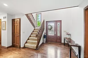 9853 Kittywood Dr, Colerain Township, OH 45252 - Photo 10