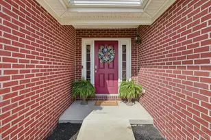 5752 Sunrise View Cir, Liberty Township, OH 45044 - Photo 2