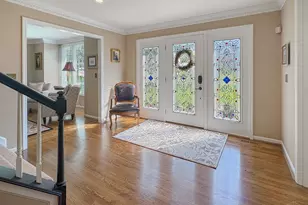 143 Churchill Ct, Loveland, OH 45140 - Photo 2