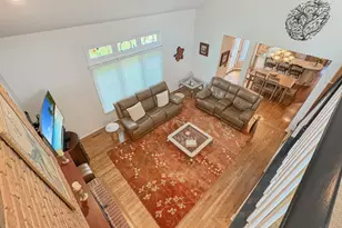 143 Churchill Ct, Loveland, OH 45140 - Photo 4
