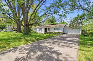 10539 Cinderella Dr, Montgomery, OH 45242 - Photo 2