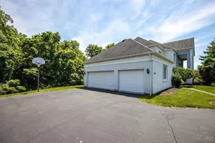 9030 Ambercreek Dr, Amberley, OH 45236 - Photo 58