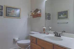 6676 Adena Cir, Hamilton Township, OH 45039 - Photo 10