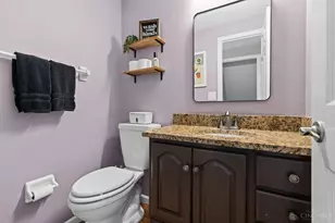 2042 Stratford Ct, Loveland, OH 45140 - Photo 20