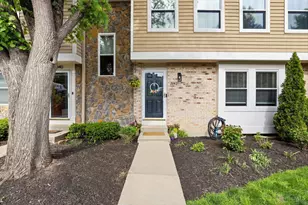 2042 Stratford Ct, Loveland, OH 45140 - Photo 1