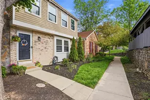 2042 Stratford Ct, Loveland, OH 45140 - Photo 2