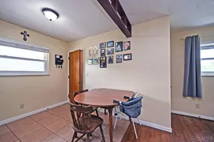 6910 Rutherford Ct, Colerain Township, OH 45239 - Photo 8