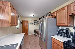 6910 Rutherford Ct, Colerain Township, OH 45239 - Photo 14