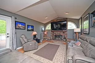 4621 Hallandale Dr, Union Township, OH 45103 - Photo 18